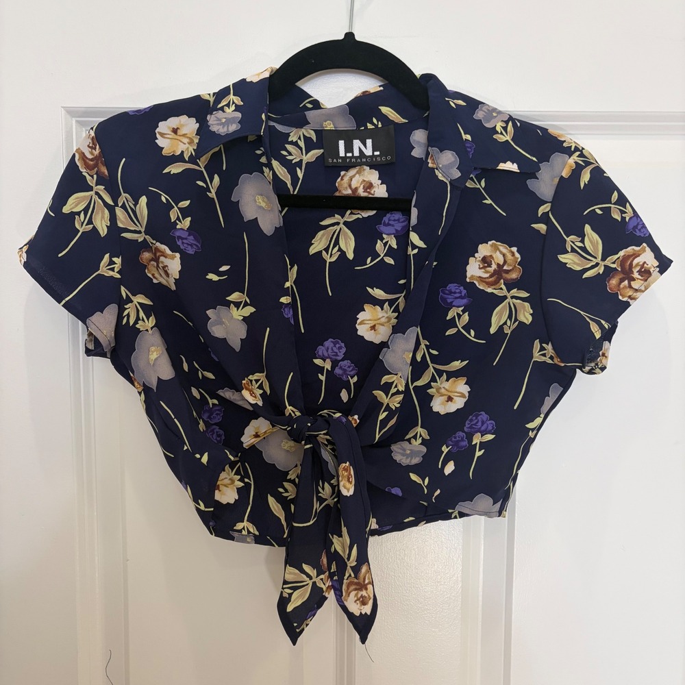 I.N. San Francisco Navy Floral Tie Front Crop Top Short Sleeve Blouse Small